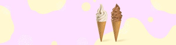 Zwei Eistüten mit Sahne-Eis, eine mit hellen und eine mit dunklen Schokoladensorten, vor einem pastellfarbenen Hintergrund.